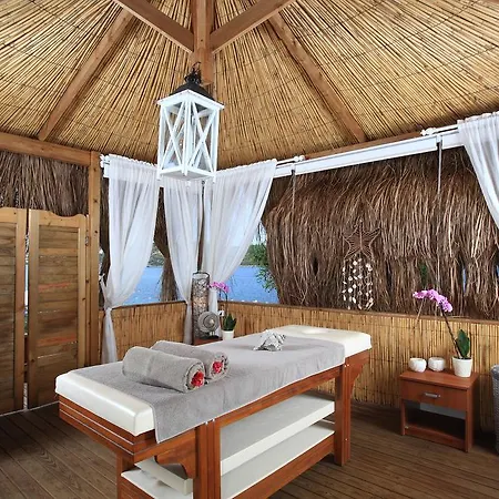 Aparthotel Aktur